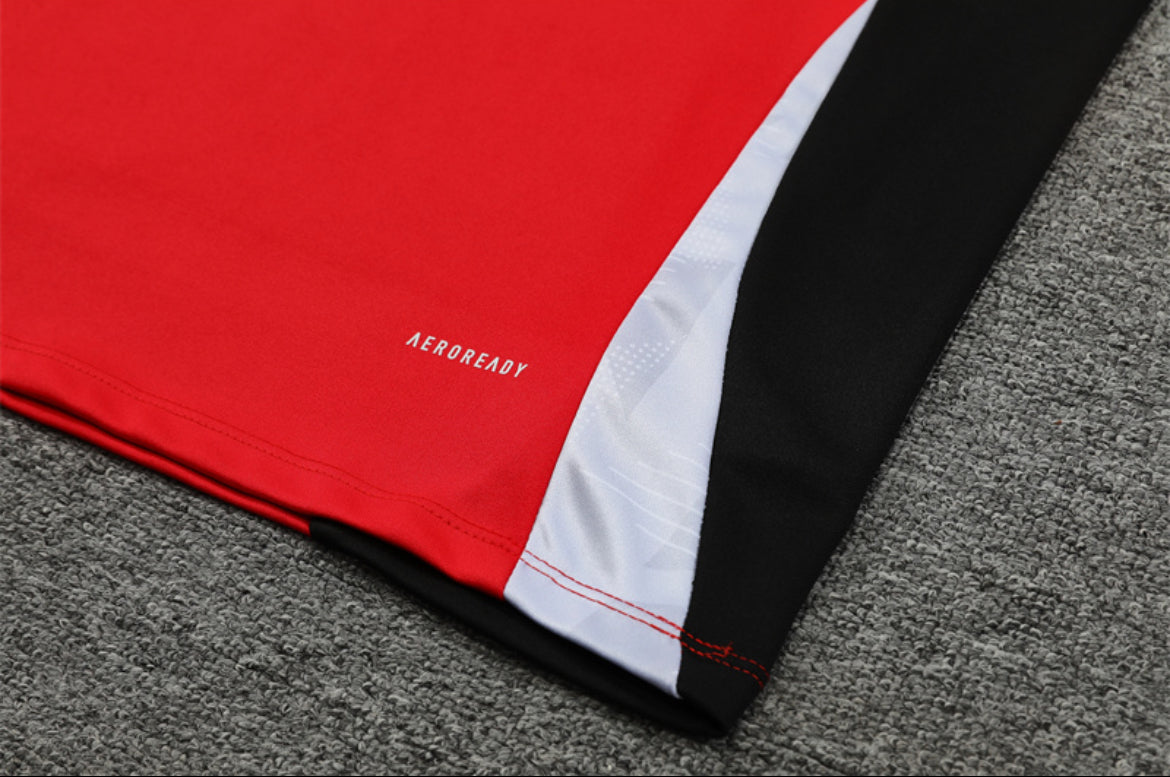 Man United 25/26 Training Tracksuit