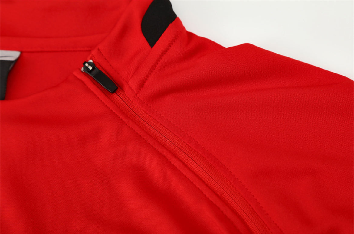 Man United 2002/03 Red Warm Up Sweater