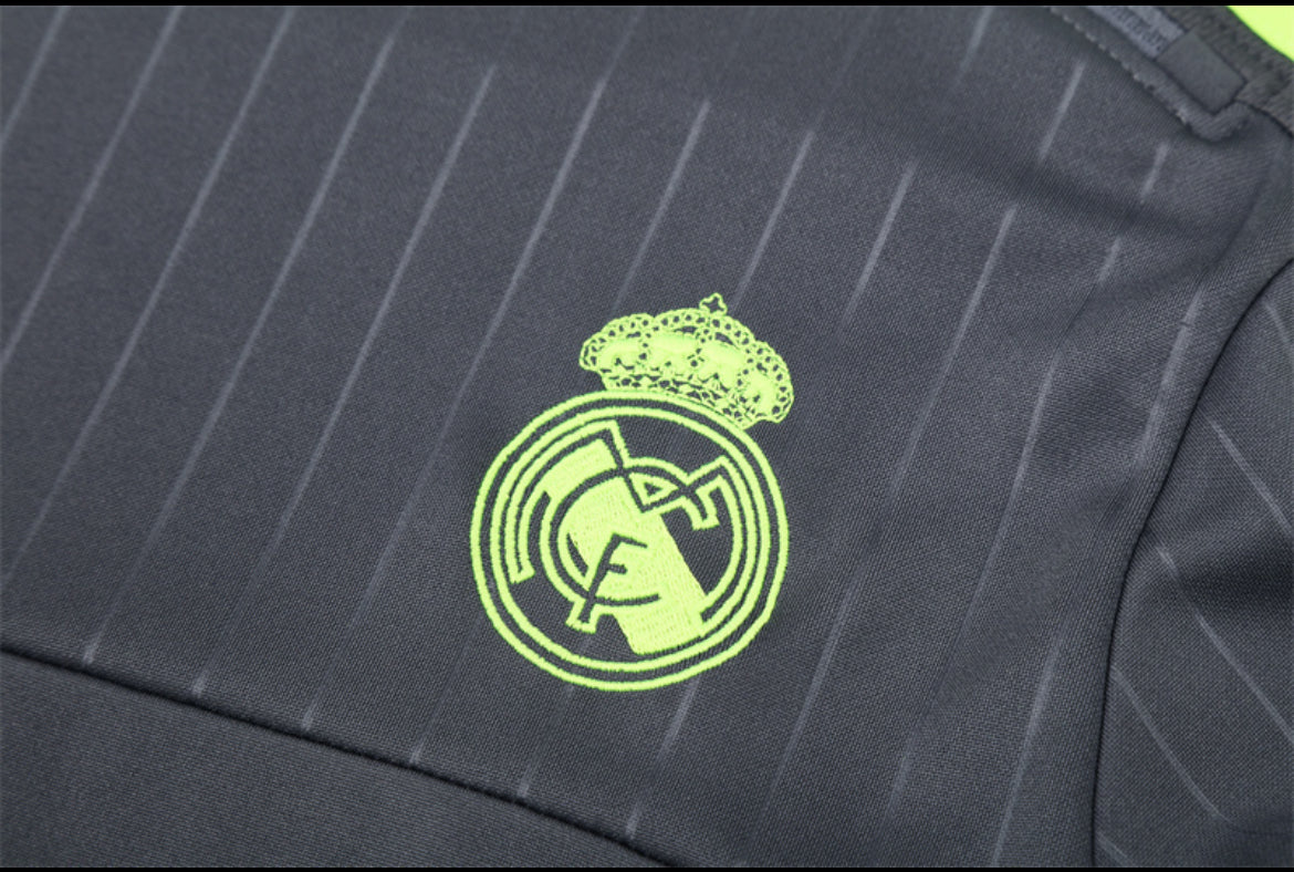 R. Madrid 2015/16 Warm Up Sweater