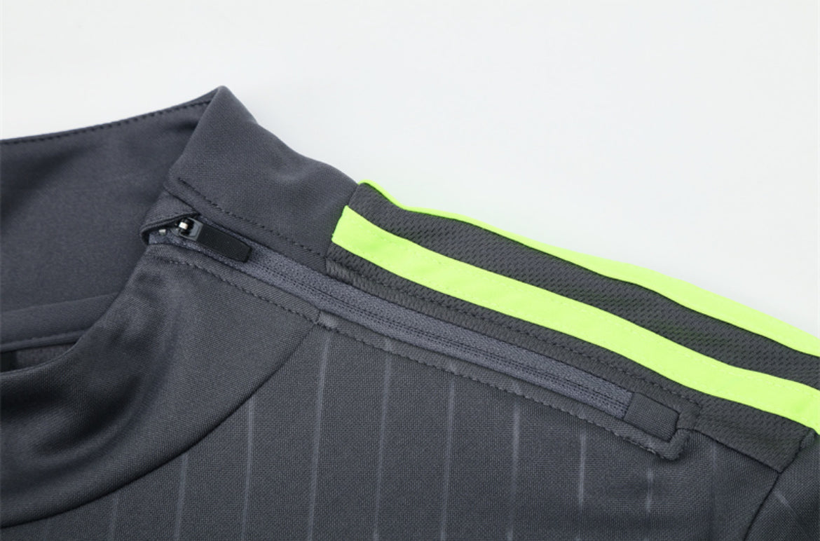 R. Madrid 2015/16 Warm Up Sweater