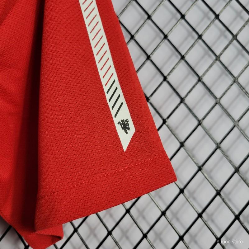 Man Utd 2010/11 home jersey