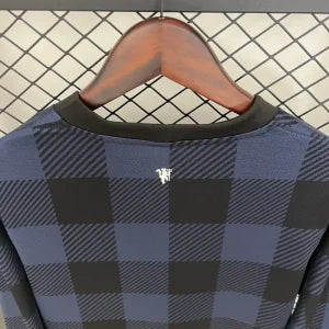 Man Utd 13/14 long sleeve away jersey